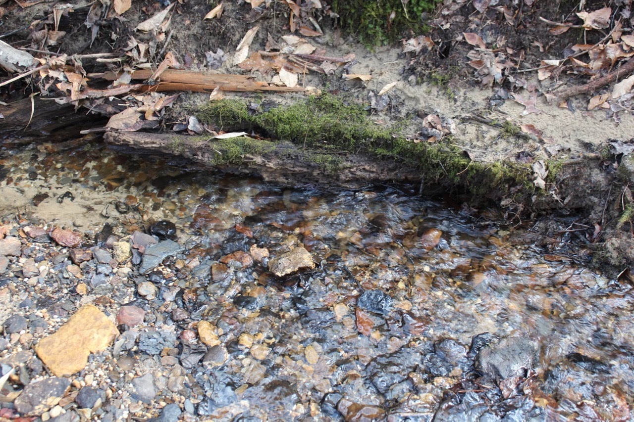 land_with_a_stream_and_a_bluff_sbtr26_64 LandStruck